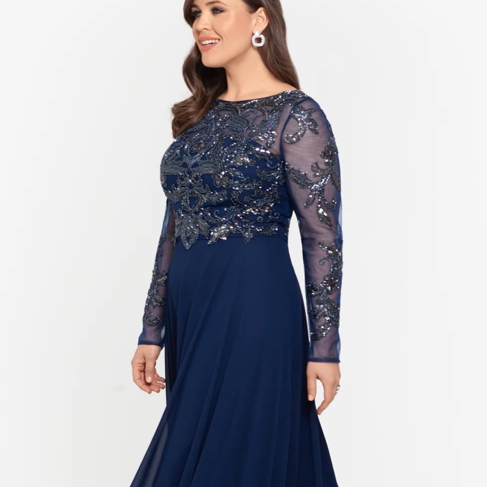 NWT long mesh sleeve, beaded top, chiffon. Mother of the bride. Navy 14W 16W